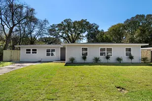 336 SE Hollywood Blvd SE, Fort Walton Beach, FL 32548 - Photo 1