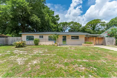 431 Stonehenge Drive, Mary Esther, FL 32569 - Photo 1