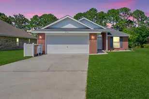 2006 Bright Water Dr, Gulf Breeze, FL 32563 - Photo 1