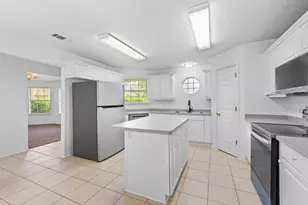 7252 Antoinette Cir, Navarre, FL 32566 - Photo 1