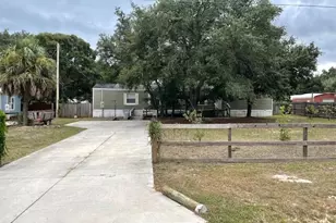 8259 Toledo St, Navarre, FL 32566 - Photo 1