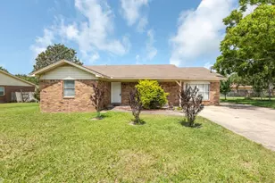 419 Anderson Dr, Destin, FL 32541 - Photo 1