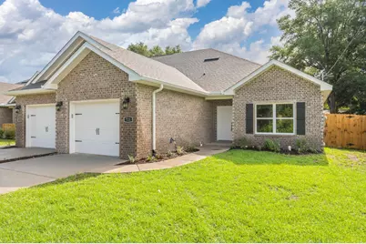 721 Fairview Drive, Fort Walton Beach, FL 32547 - Photo 1