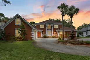 913 Sara Dr, Shalimar, FL 32579 - Photo 1