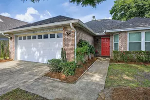 1061 Windmill Dr, Fort Walton Beach, FL 32547 - Photo 1