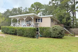94 NE Harris Road NE, Fort Walton Beach, FL 32547 - Photo 1