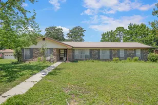 101 White Cir, Niceville, FL 32578 - Photo 1