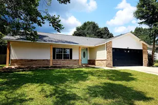 175 Villacrest Dr, Crestview, FL 32536 - Photo 1