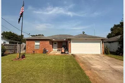 207 Green Drive, Mary Esther, FL 32569 - Photo 1