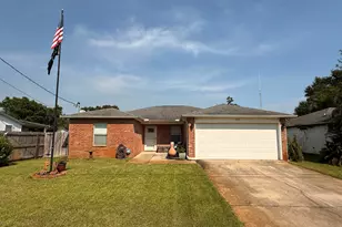 207 Green Dr, Mary Esther, FL 32569 - Photo 1