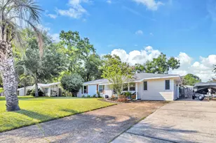 227 NW Holmes Blvd NW, Fort Walton Beach, FL 32548 - Photo 1