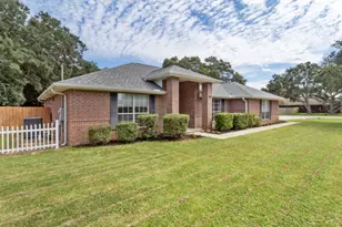 7272 Manatee St, Navarre, FL 32566 - Photo 1