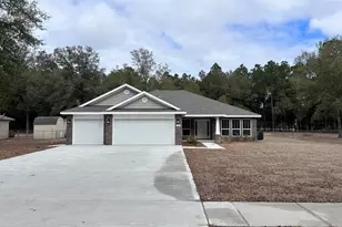 7772 Rustling Pines Dr, Milton, FL 32583 - Photo 1