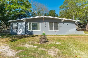 611 Shrewsbury Rd, Mary Esther, FL 32569 - Photo 1
