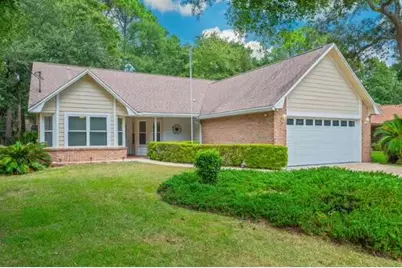 1860 Bayshore Drive, Niceville, FL 32578 - Photo 1