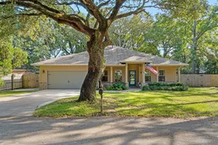 14 Euchee Circle, Fort Walton Beach, FL 32548 - Photo 1