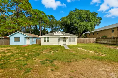 115 SE Chicago Avenue SE, Fort Walton Beach, FL 32548 - Photo 1