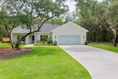 335 J Hunter's Way S, Freeport, FL 32439 - Photo 1