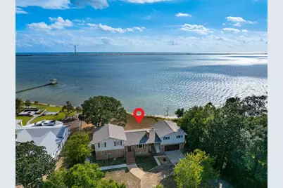 2595 W Highway 98 W, Mary Esther, FL 32569 - Photo 1