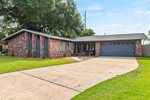 19 Forest Grove Pl, Fort Walton Beach, FL 32548 - Photo 1