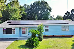 25 NW Memorial Parkway NW, Fort Walton Beach, FL 32548 - Photo 1