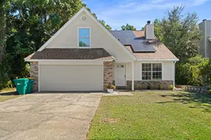 377 Brookwood Blvd, Mary Esther, FL 32569 - Photo 1