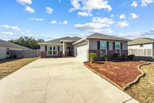 125 Lillian Wy, Crestview, FL 32536 - Photo 1