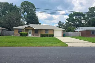 619 Schneider Dr, Fort Walton Beach, FL 32547 - Photo 1