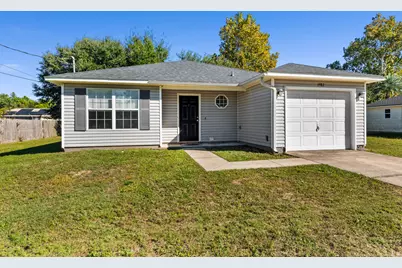 1982 Pentagon Street, Gulf Breeze, FL 32563 - Photo 1