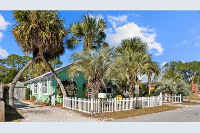 209 E Lakeshore East Drive E, Panama City Beach, FL 32413 - Photo 1