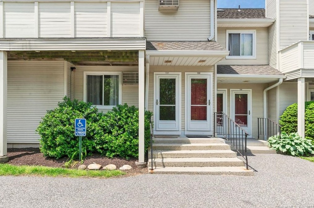 121 Willow Springs 121, New Milford, CT 06776 MLS 170089985