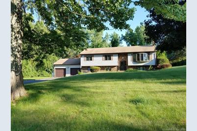 Town Of Enfield Ct >> 124 Town Farm Road Enfield Ct 06082 Town Of Enfield Ct >> 124 Town Farm Road Enfield Ct 06082