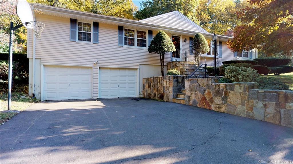 20 Tanager Ln, Trumbull, CT 06611 MLS 170132953 Coldwell Banker