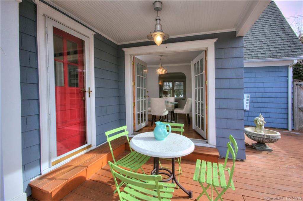 142 Oldfield Road Fairfield Ct 06824 Mls 170164298 Coldwell Banker