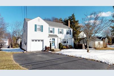 80 Glenbrook Rd West Hartford Ct 06107 Mls 170166964