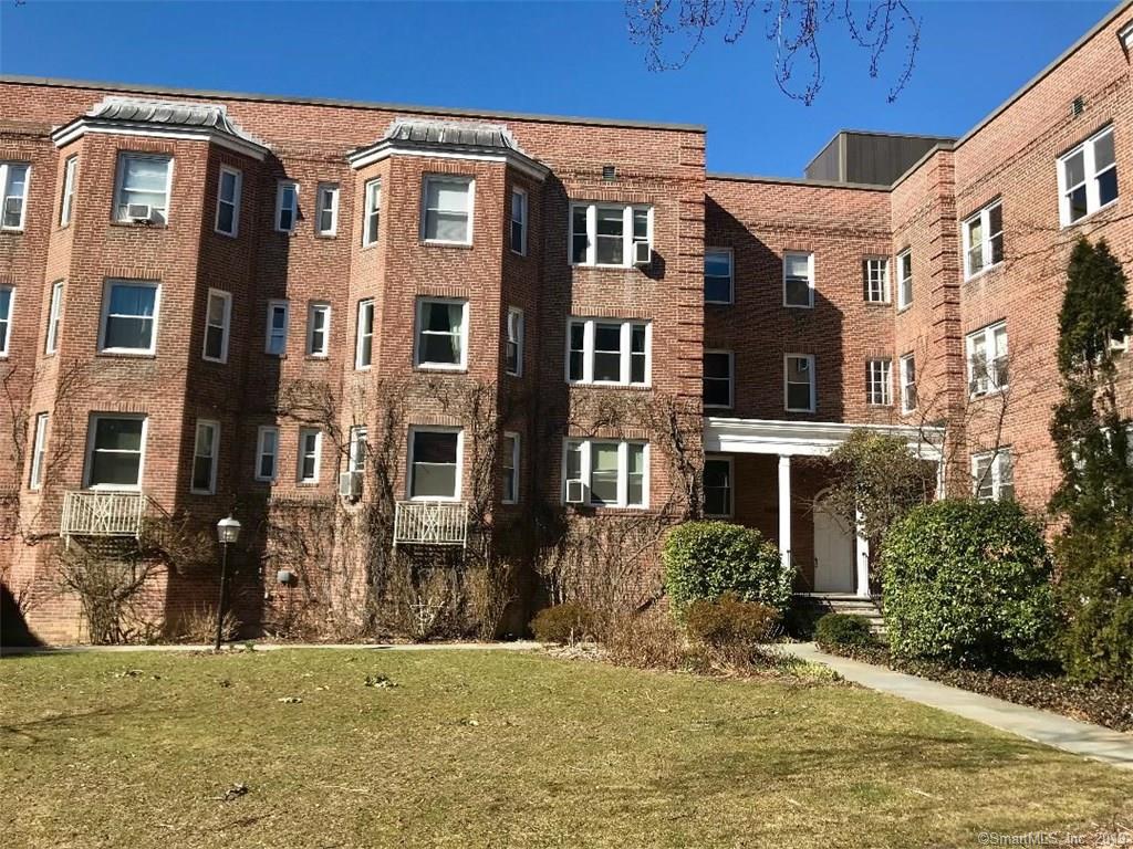 70 Strawberry Hill Ave 2 2a Stamford Ct 06902 Mls 170174102 Coldwell Banker