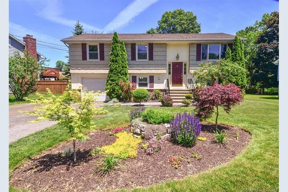 74 Elaine Dr, Stamford, CT 06902 MLS 170203753 Coldwell Banker