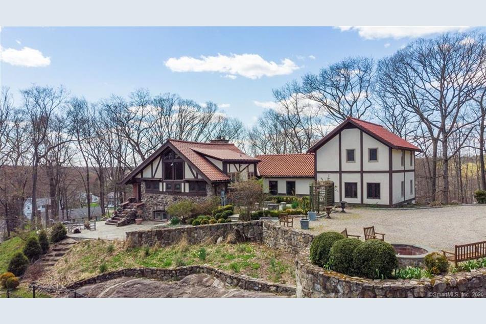 7 Topping Ln, Norwalk, CT 06854 MLS 170287601 Coldwell Banker