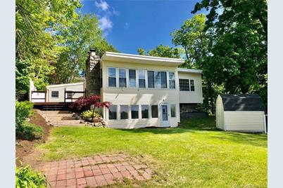 4 Candlewood Acres Rd Brookfield Ct 06804 Mls 170296876 Coldwell Banker