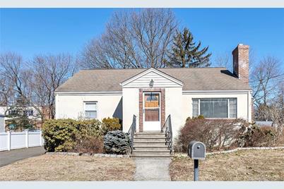 86 Edgemoor Road, Bridgeport, CT 06606 - Photo 1