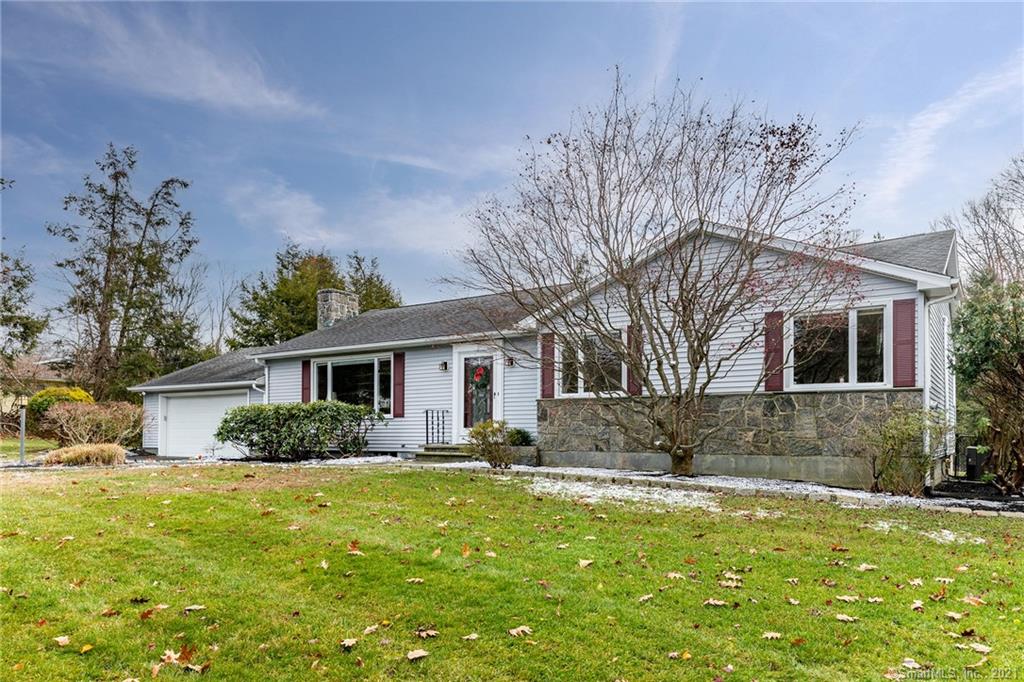 87 Gillotti Rd, New Fairfield, CT 06812 MLS 170453574 Coldwell Banker