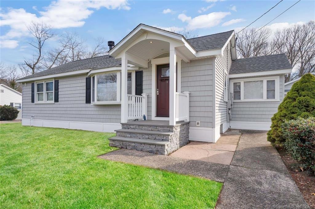 110 Pool Rd, North Haven, CT 06473