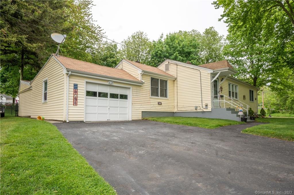 9 Woodvale Rd, West Haven, CT 06516 MLS 170493767 Coldwell Banker