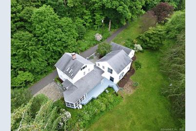 271 Center Road, Easton, CT 06612 - Photo 1