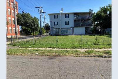 759 767 E Main St Bridgeport CT 06608 MLS 170506427 Coldwell