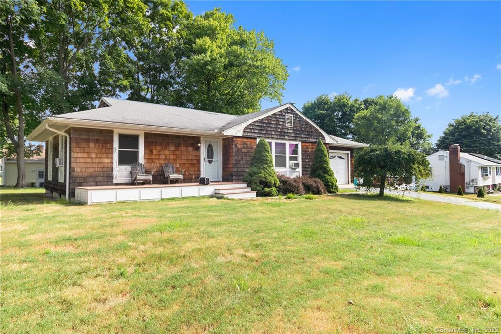 17 Bonita Ave, Trumbull, CT 06611 MLS 170512323 Coldwell Banker