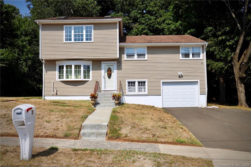 79 Mueller Dr, Hamden, CT 06514 MLS 170519510 Coldwell Banker