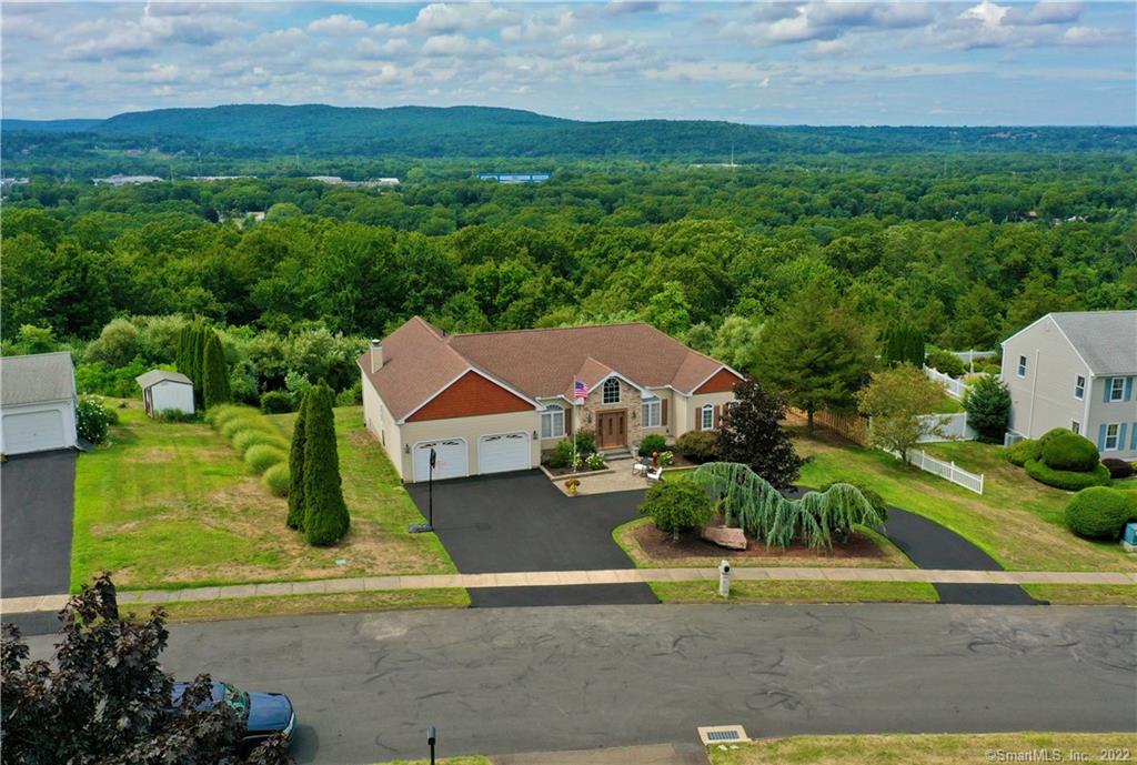 15 Huntington Ridge Rd, Wallingford, CT 06492 MLS 170519699