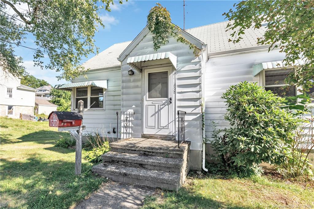 172 Colony St, Stratford, CT 06615 MLS 170519870 Coldwell Banker