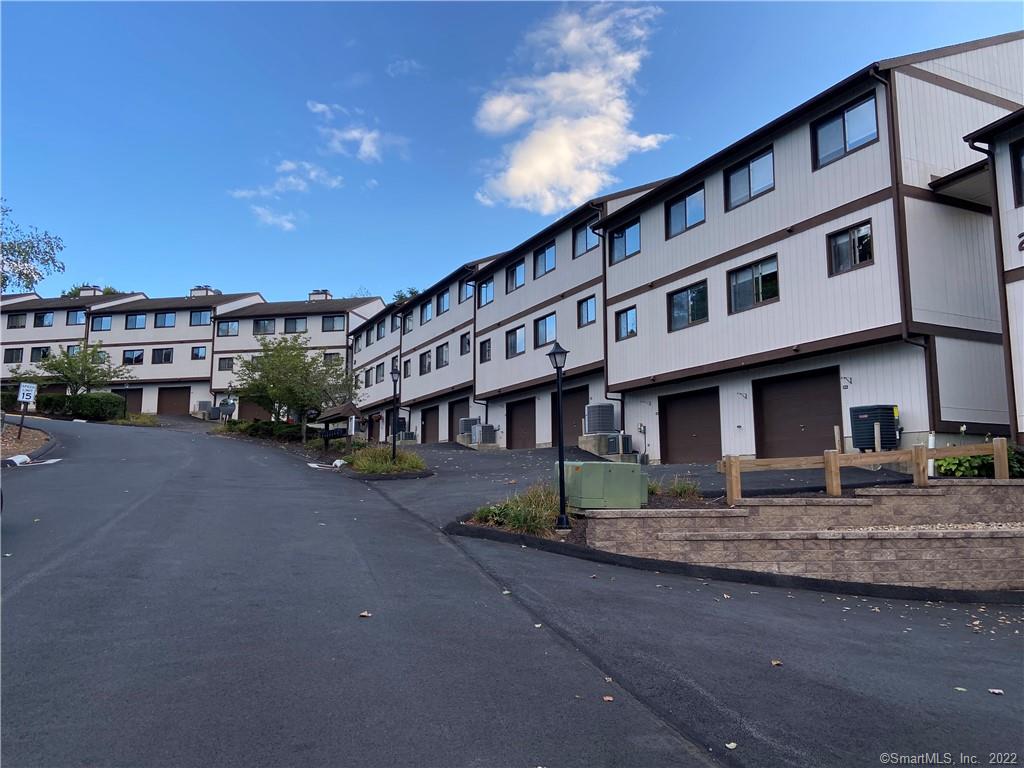 27 Crows Nest Ln 20B, Danbury, CT 06810 MLS 170524550 Coldwell Banker